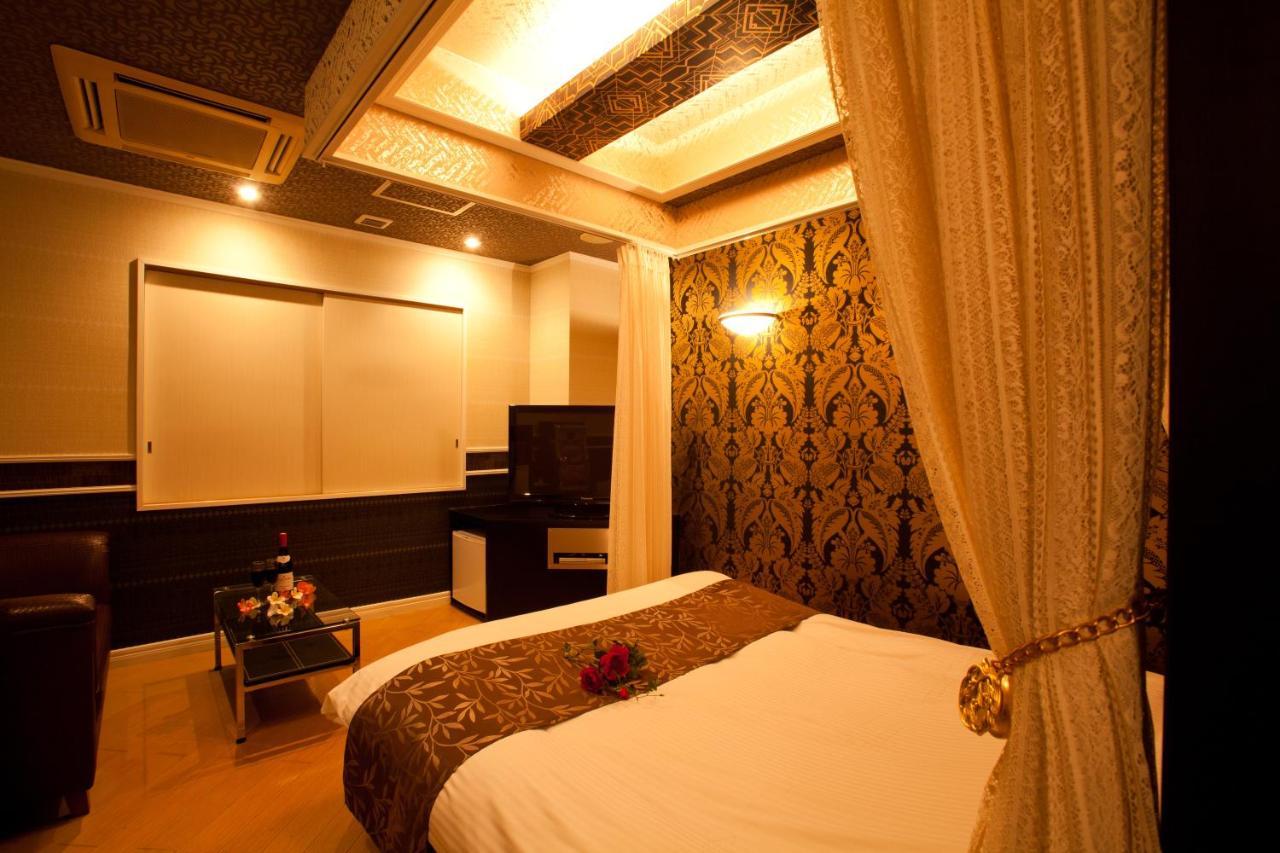 Hotel Luna (Adults Only) Tokyo Exterior photo