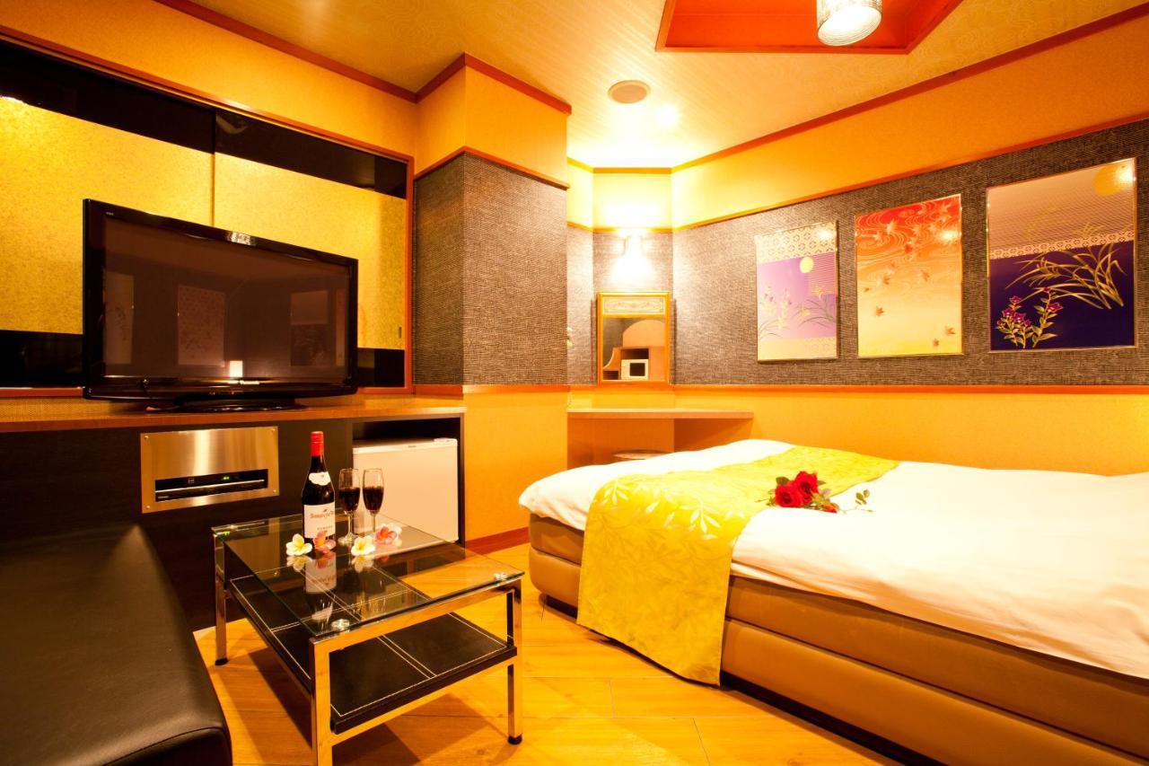 Hotel Luna (Adults Only) Tokyo Exterior photo